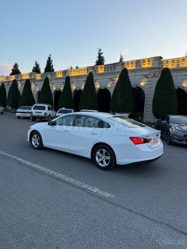 Chevrolet Malibu-8