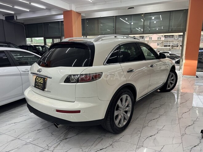 Infiniti FX35-4