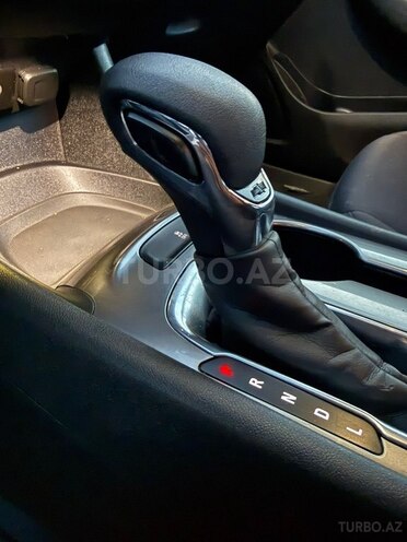 Chevrolet Malibu-12