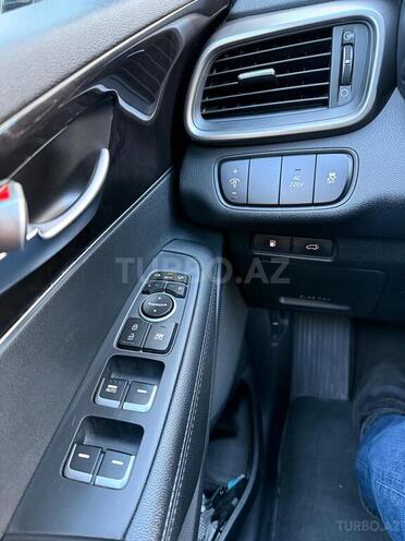 Kia Sorento-11