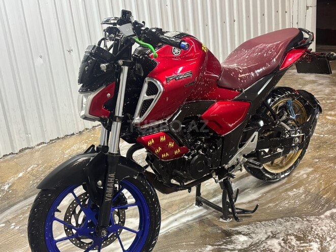 Yamaha FZ-S FI Deluxe-2