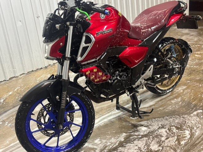 Yamaha FZ-S FI Deluxe-3