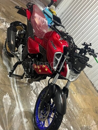 Yamaha FZ-S FI Deluxe-1