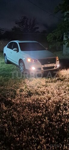 Volkswagen Passat-4