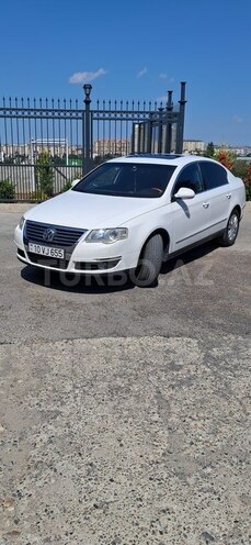 Volkswagen Passat-1