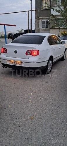Volkswagen Passat-8