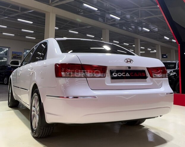 Hyundai Sonata-10
