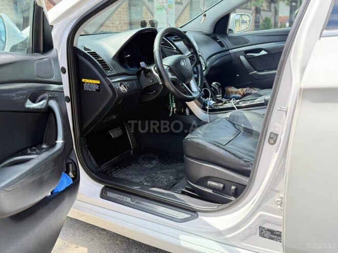 Hyundai i40-8