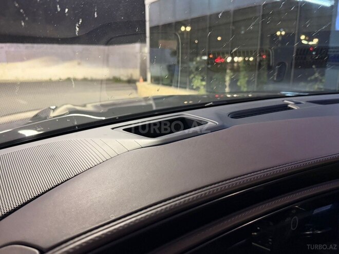 Cadillac Escalade-V-14