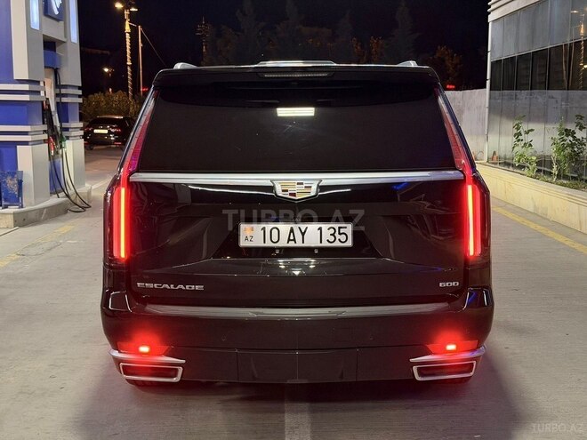Cadillac Escalade-V-12