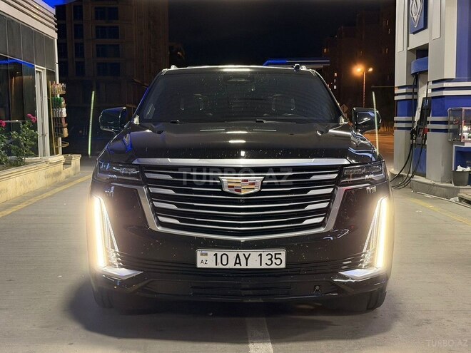 Cadillac Escalade-V-1