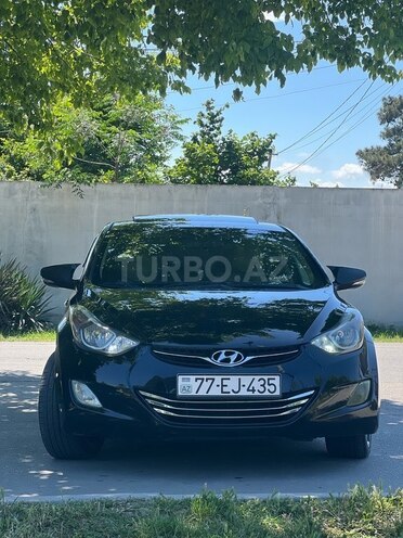 Hyundai Elantra-9