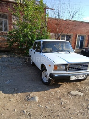 LADA (VAZ) 2107-2