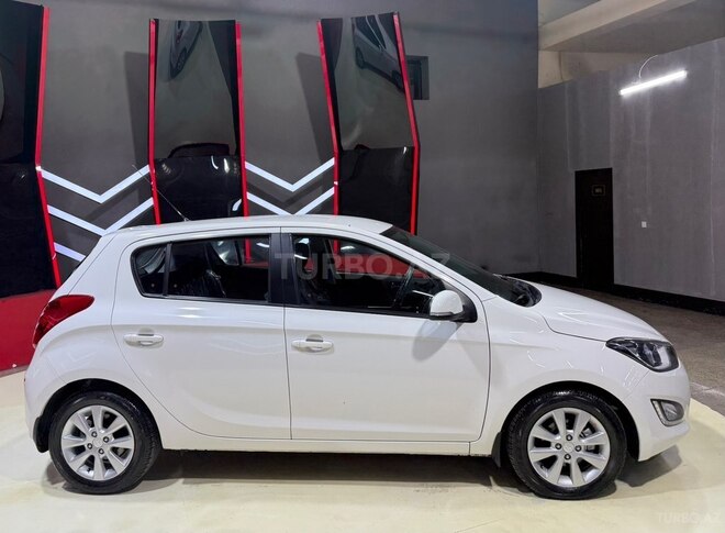 Hyundai i20-5