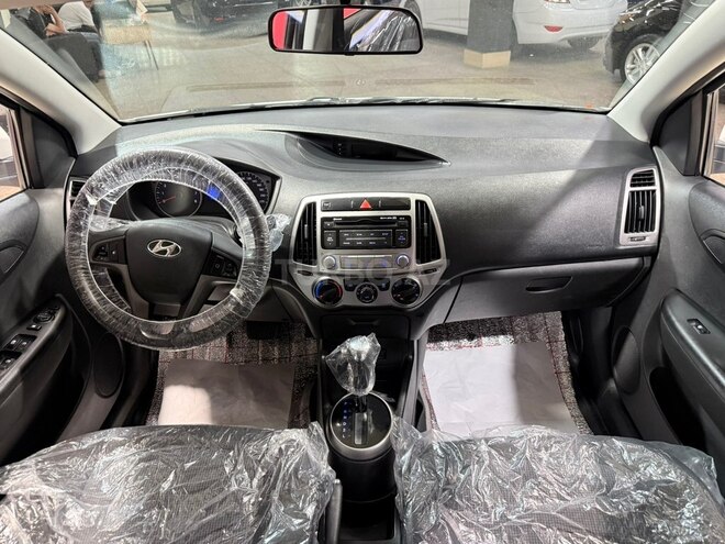 Hyundai i20-14