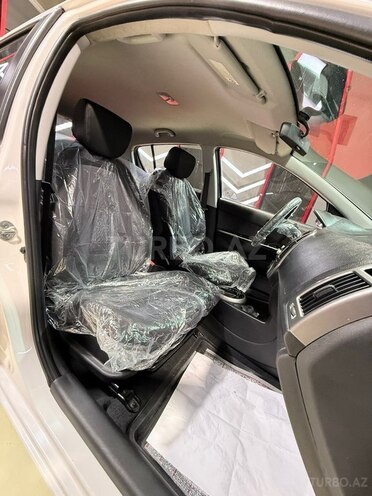 Hyundai i20-13