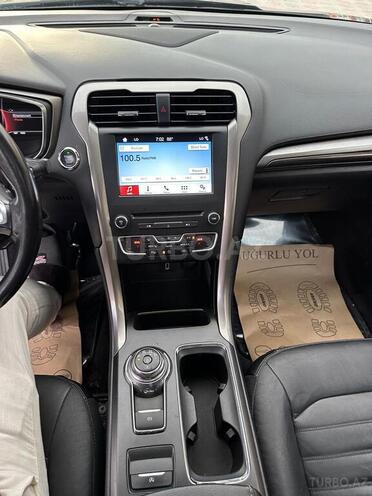 Ford Fusion (North America)-27