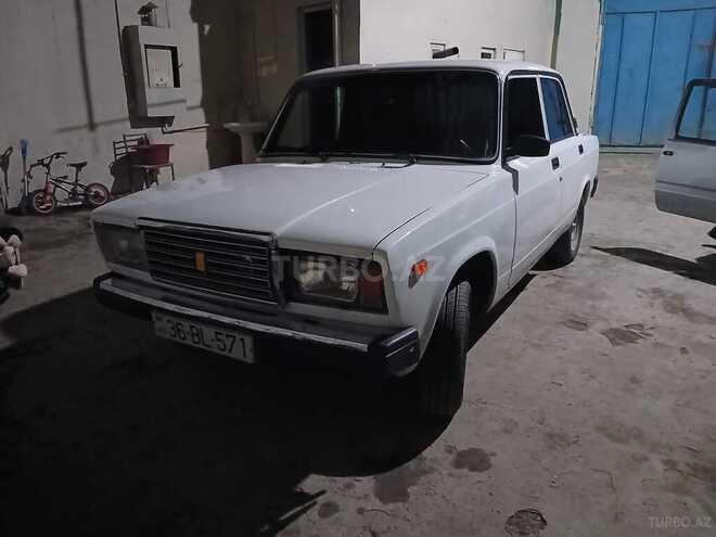 LADA (VAZ) 2107-1