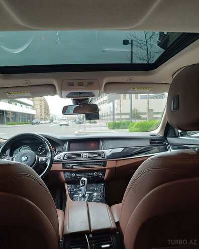 BMW 520d-12
