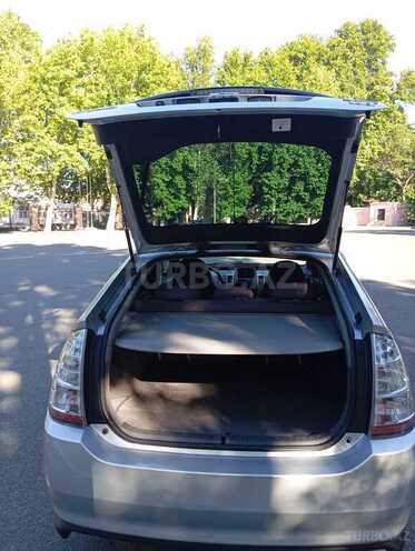 Toyota Prius-2