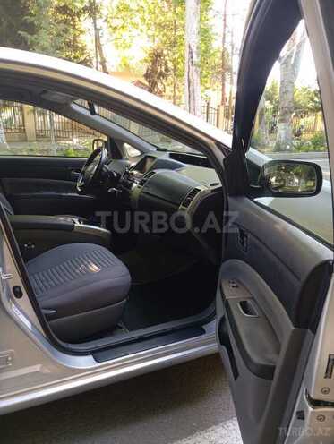 Toyota Prius-14