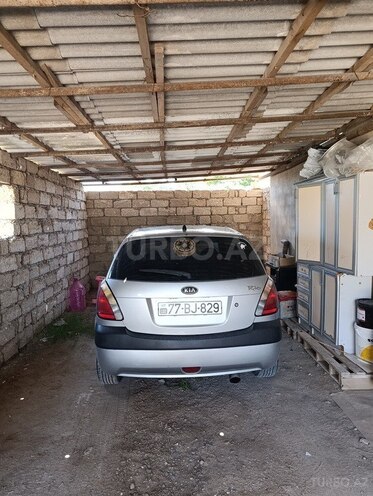 Kia Rio-2