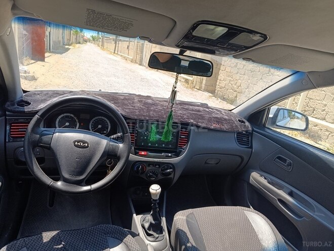 Kia Rio-3