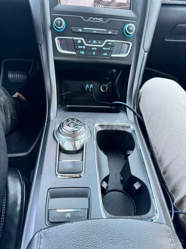 Ford Fusion (North America)-11