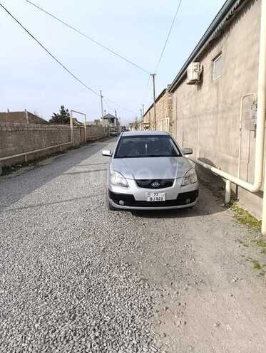 Kia Rio-5