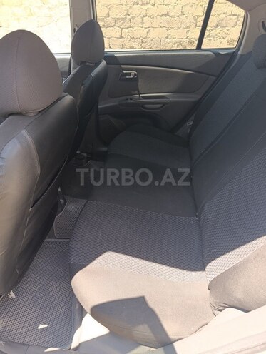 Kia Rio-11