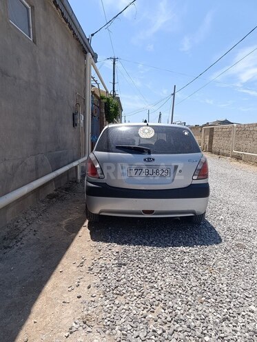 Kia Rio-7