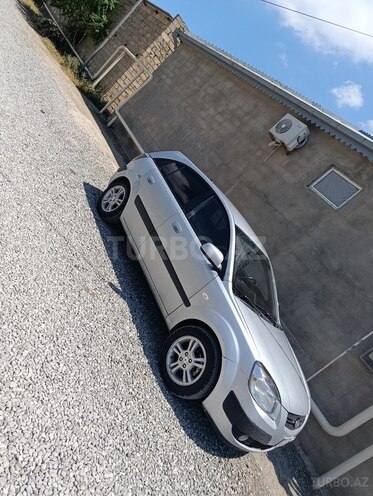 Kia Rio-6