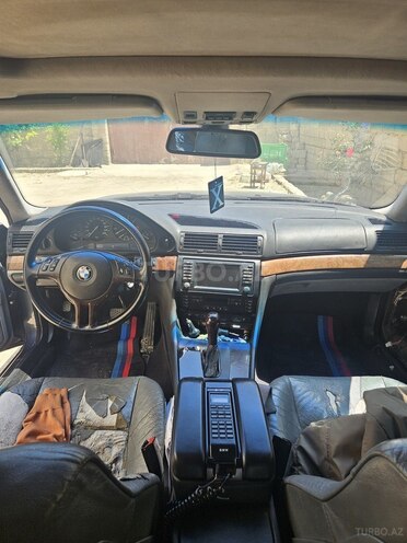 BMW 735-2