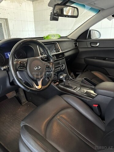 Kia K5-6