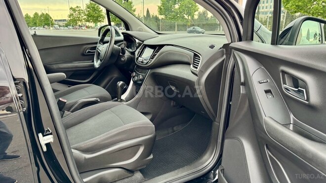 Chevrolet Trax-12