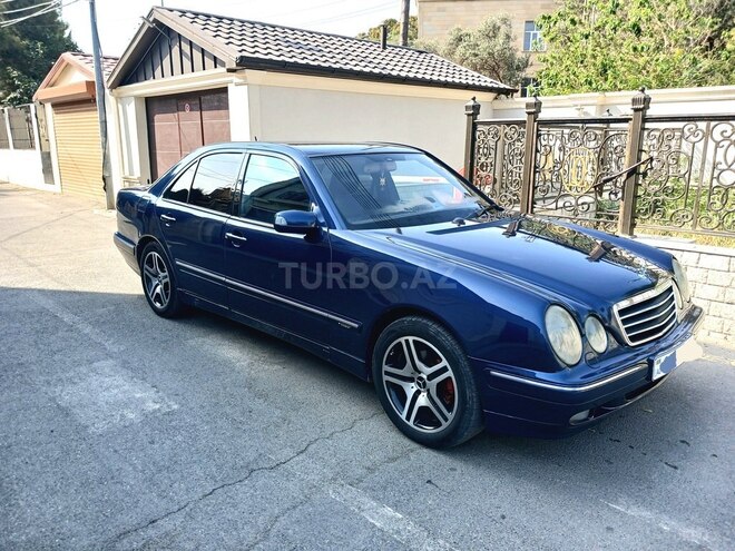 Mercedes E 220-4