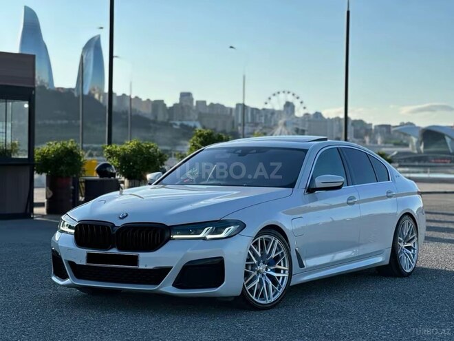BMW 530e-1
