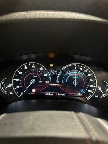 BMW 530e-11
