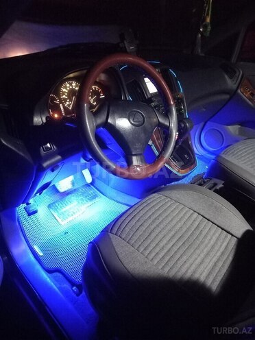 Lexus RX 300-11