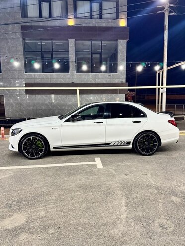 Mercedes C 300-8