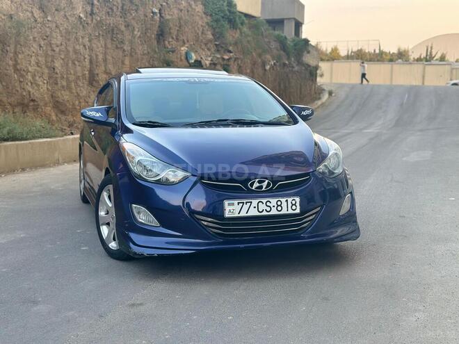 Hyundai Elantra-8
