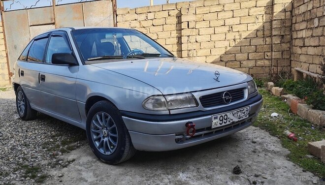 Opel Astra-4