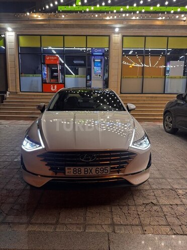 Hyundai Sonata-1