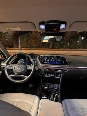 Hyundai Sonata-3