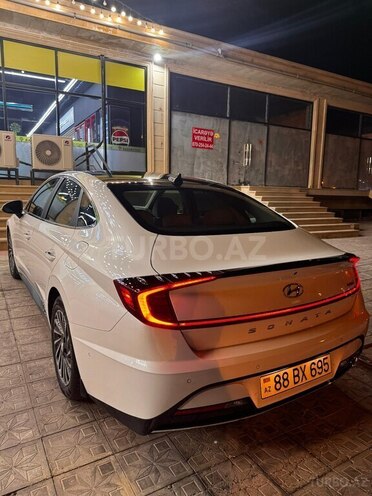 Hyundai Sonata-6