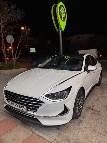 Hyundai Sonata-5