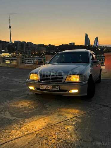 Mercedes C 220-7