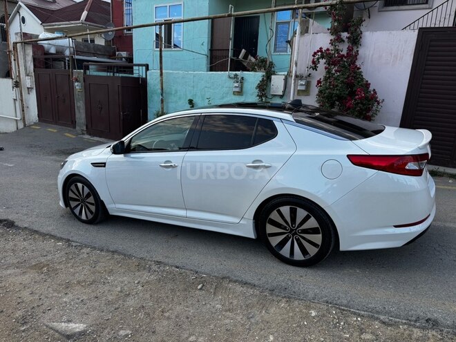 Kia Optima-4