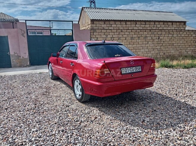 Mercedes C 200-2