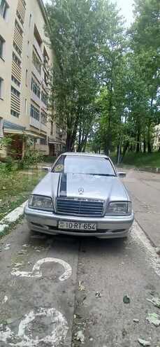 Mercedes C 220-1